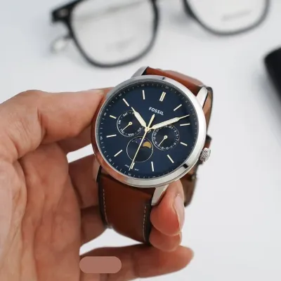 Fossil Men's Neutra Quartz Leather Chronograph Watch